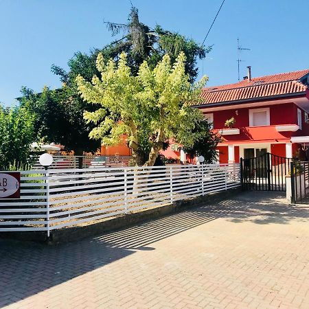 B&B Red Village Chieti Exterior photo