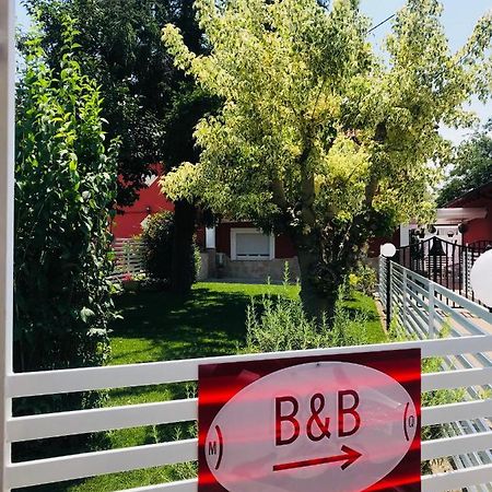 B&B Red Village Chieti Exterior photo